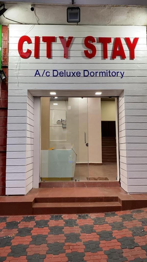City Stay Deluxe Ac Dormitory มัดกอน ภายนอก รูปภาพ